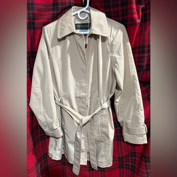 Pre-loved TOWNE COLLECTION long coat 🧥 for women's size large - Picture 1 of 6